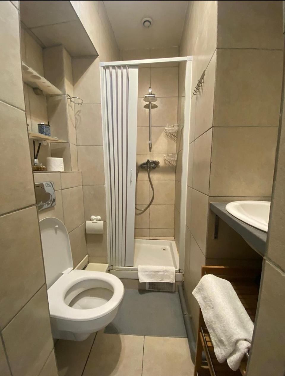 Studio Confortable -Musee Grevin - Musee Du Louvre - Grand Boulevard - 2 Pers Apartamento Paris Exterior foto